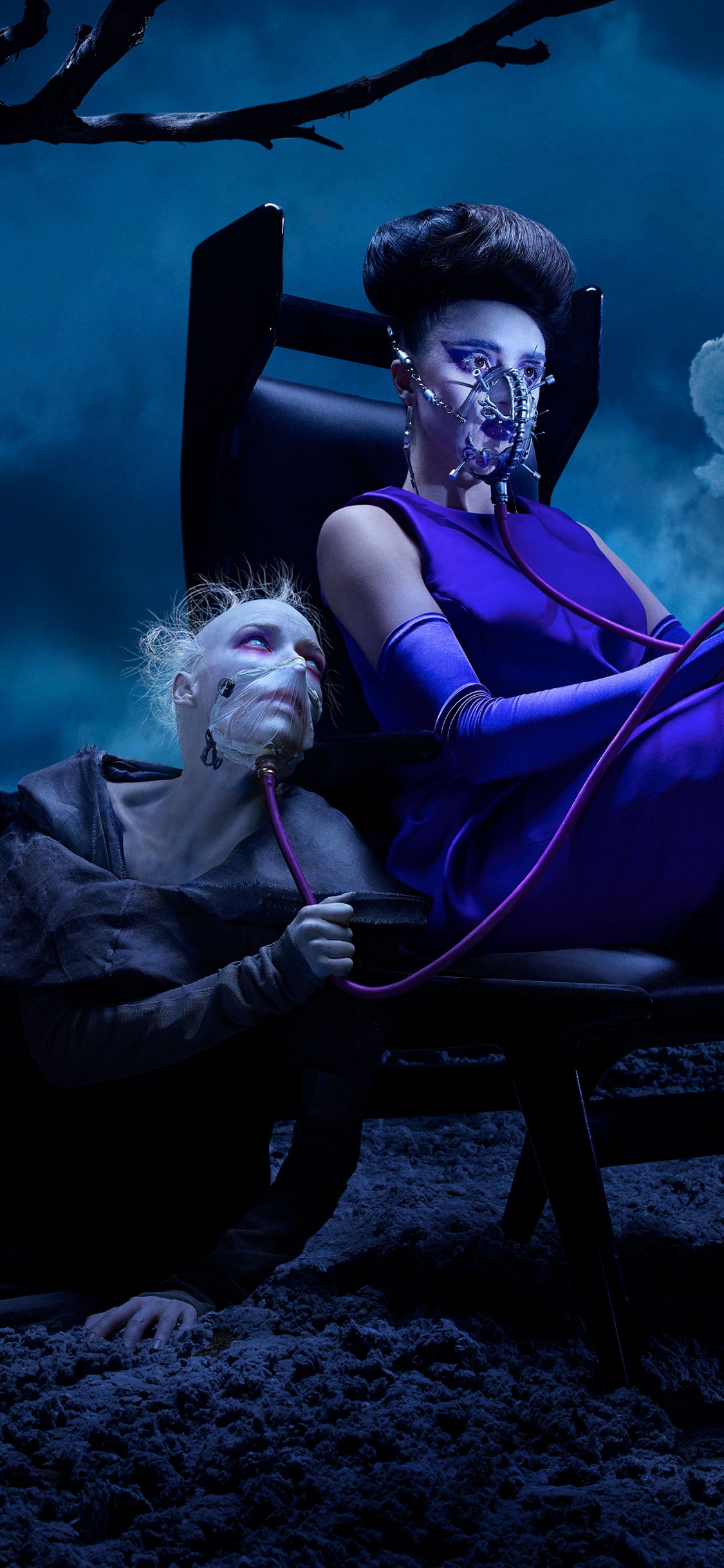 Обои Американская История Ужасов Апокалипсис, Апокалипсис Тогда, конец, синий, пурпур в разрешении 1125x2436