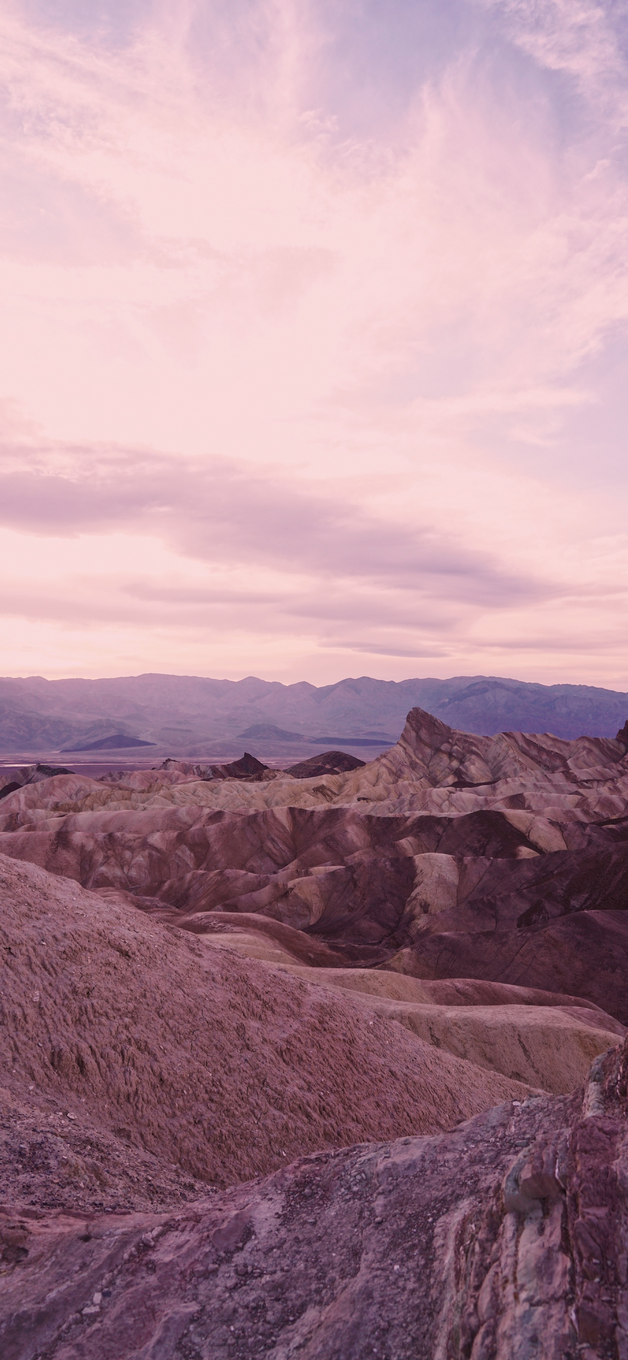 Обои бесплодные земли, горный рельеф, Вади, природный ландшафт, дикая местность в разрешении 1242x2688