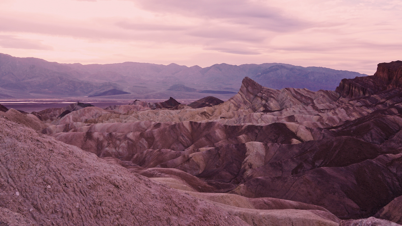 Обои бесплодные земли, горный рельеф, Вади, природный ландшафт, дикая местность в разрешении 1366x768