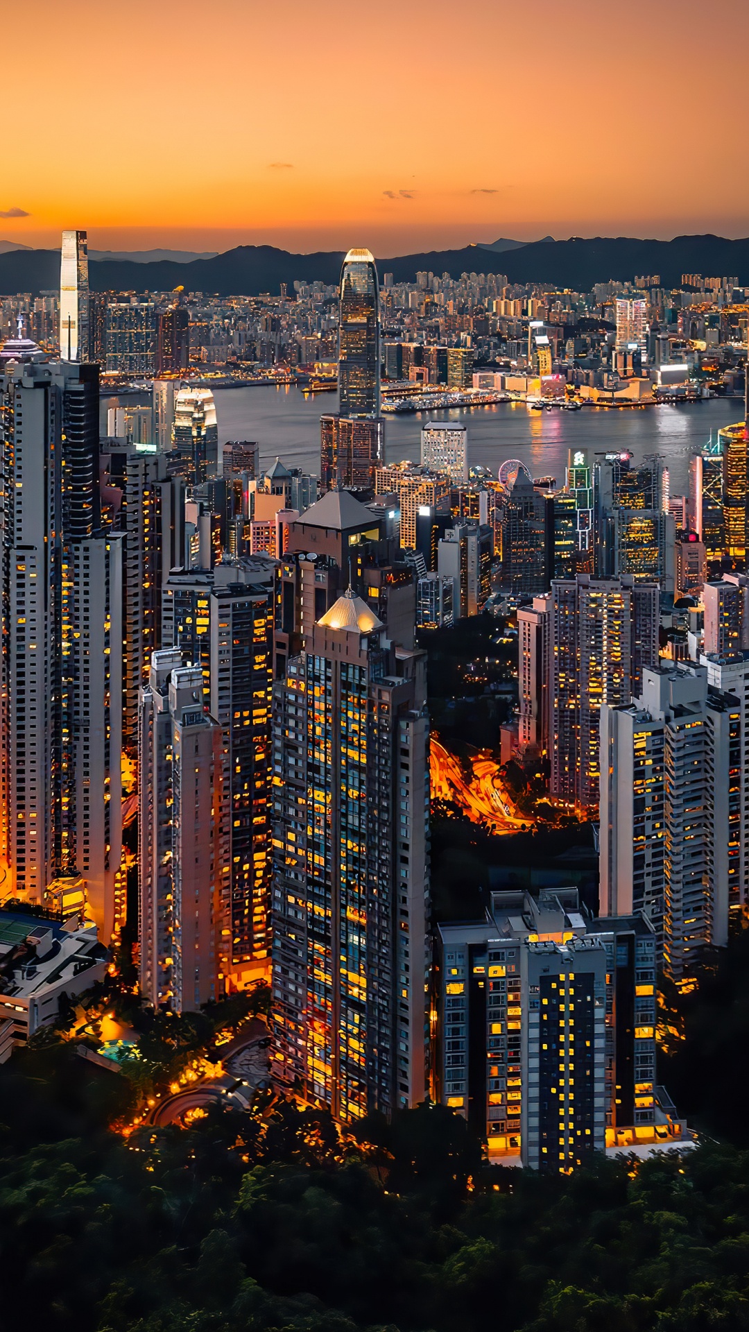 Обои небоскреб, здание, атмосфера, дневное время, свойство в разрешении 1080x1920