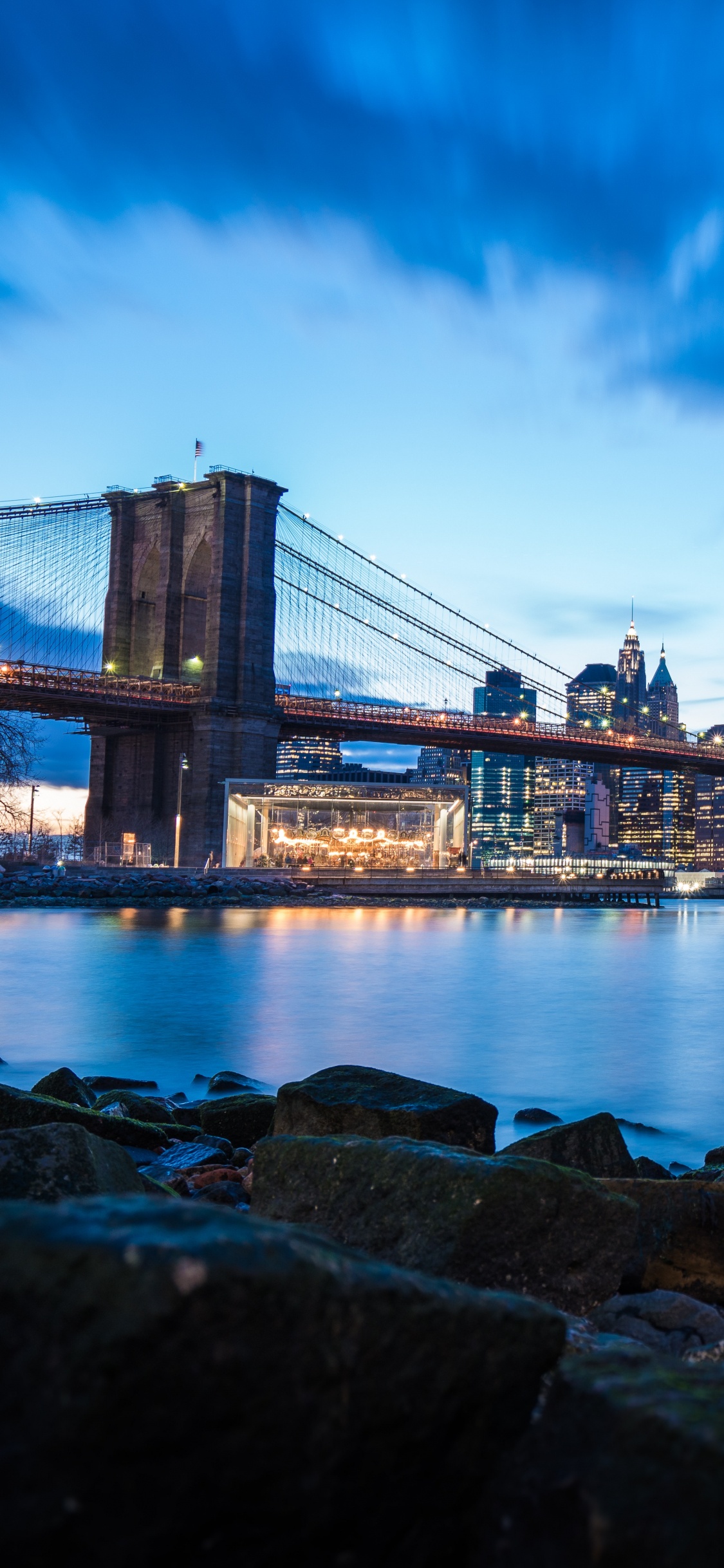 Обои Бруклинский мост, мост, городской пейзаж, город, линия горизонта в разрешении 1125x2436