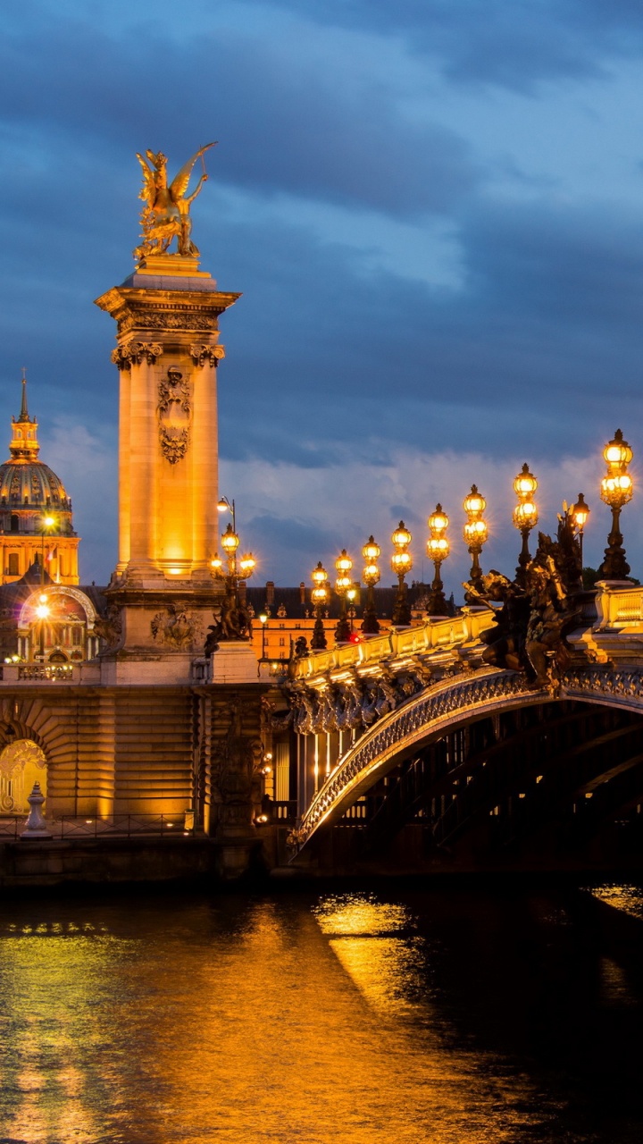 Обои Мост Александра III, Эйфелева башня, сена, ориентир, мост в разрешении 720x1280