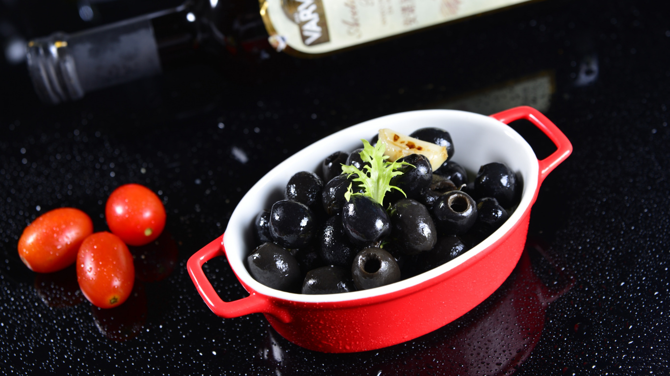 Обои оливка, оливковое масло, пища, ингредиент, фрукты в разрешении 1366x768