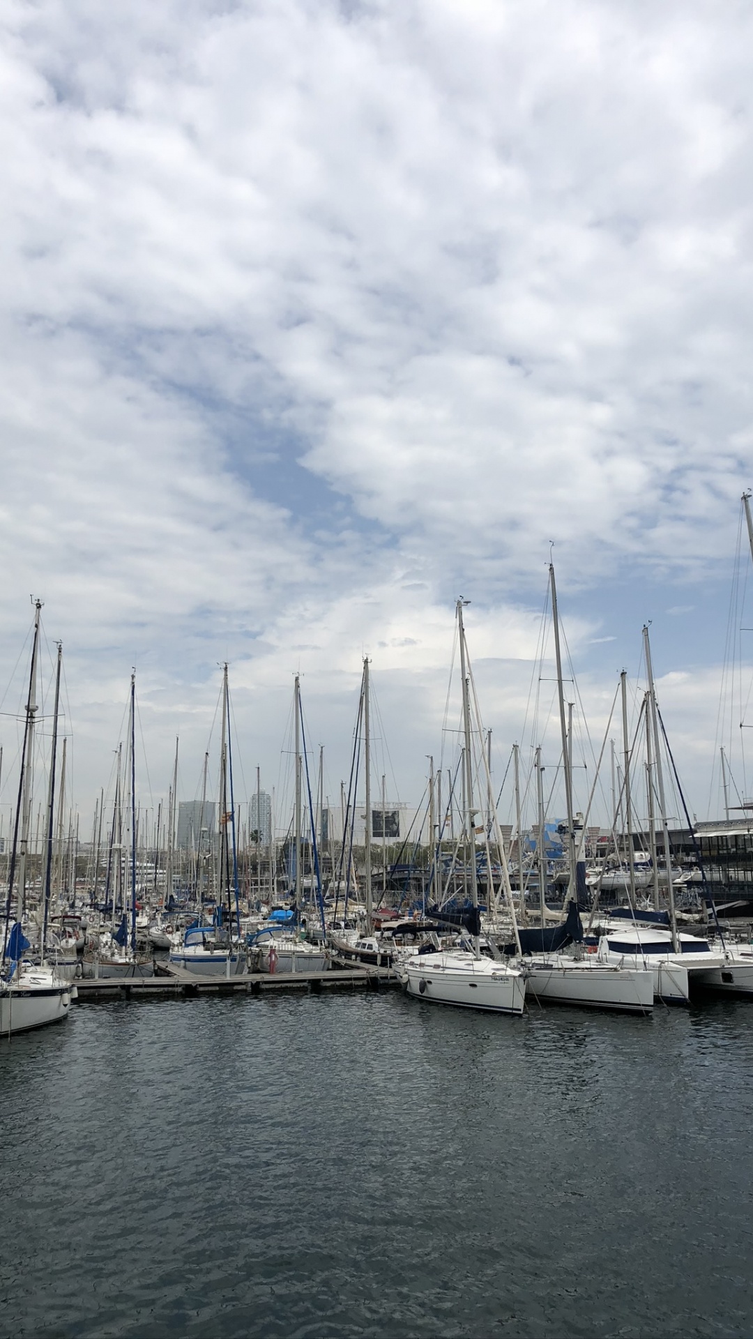 Обои Марина, вода, лодка, парусная шлюпка, мачта в разрешении 1080x1920