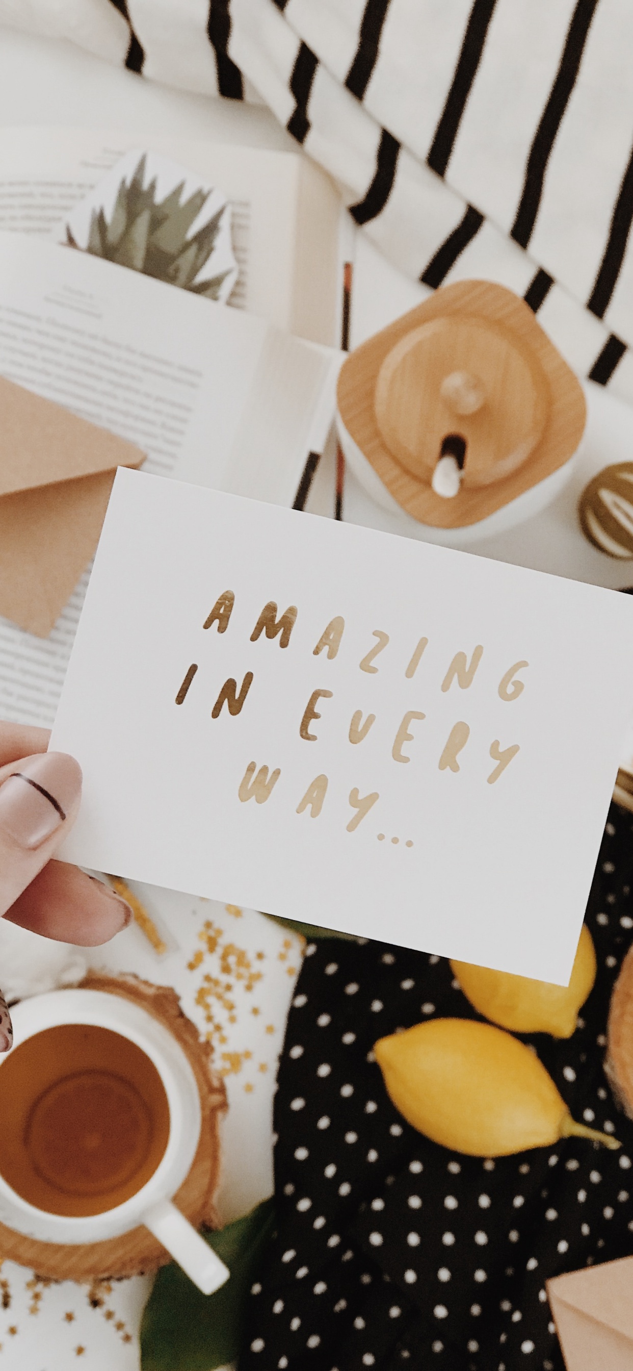 Обои дизайн, таблица, узор, кофейная чашка, каллиграфия в разрешении 1242x2688