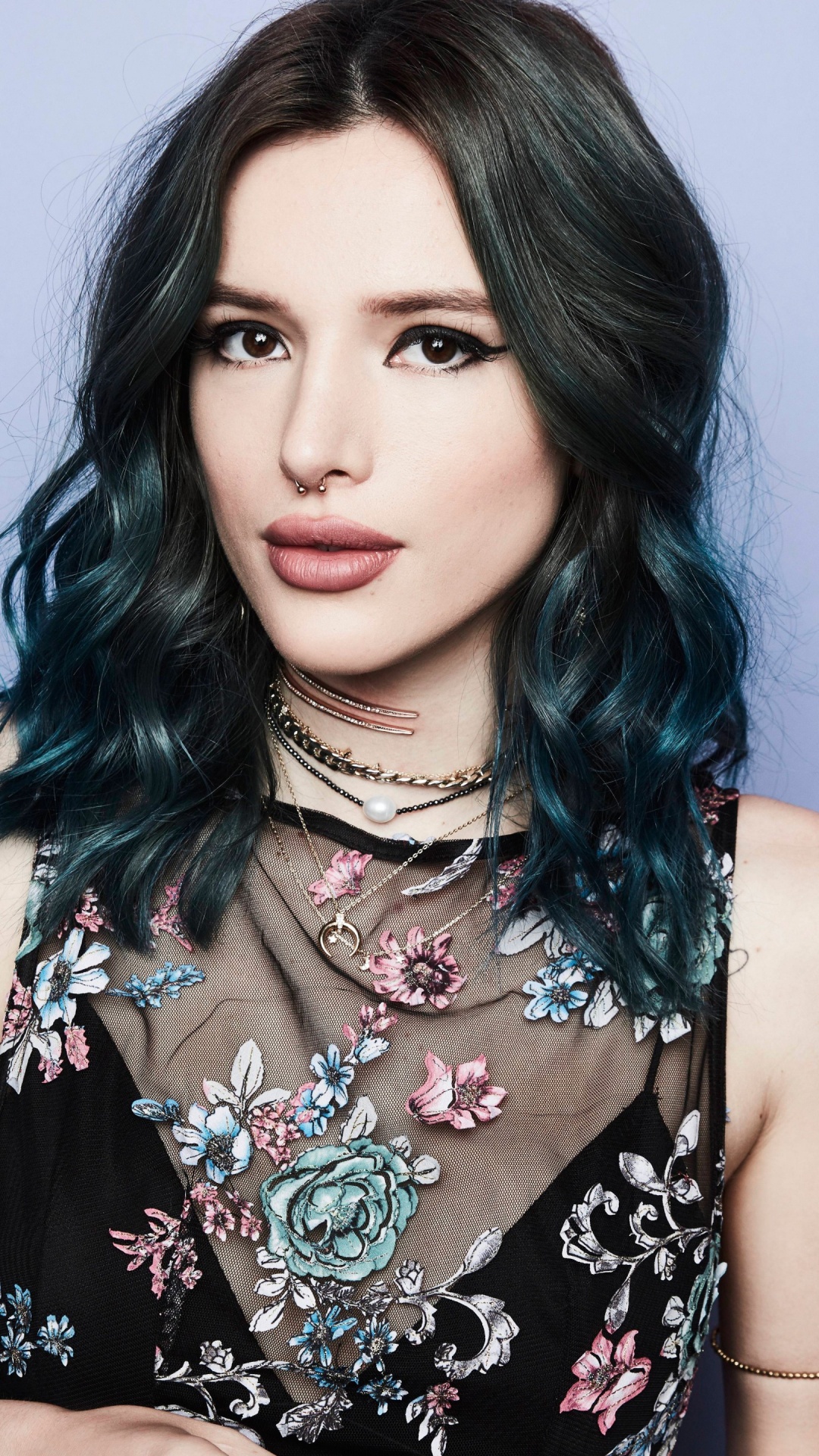 Обои Белла Торн покрасила волосы, Белла Торн, большая любовь, волосы, знаменитость в разрешении 1080x1920