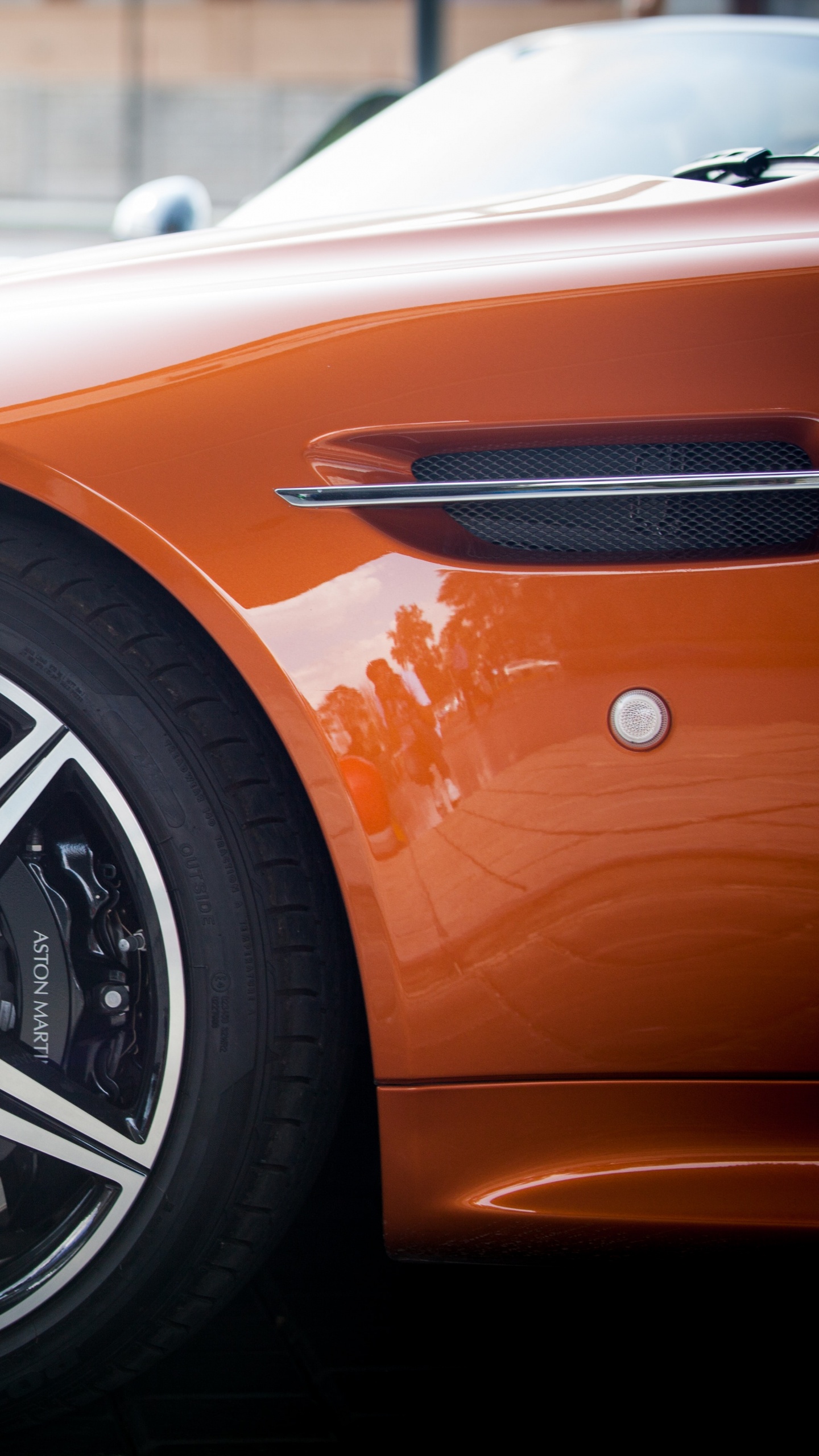 Обои спорткар, авто, суперкар, колесо, Литые диски в разрешении 1440x2560