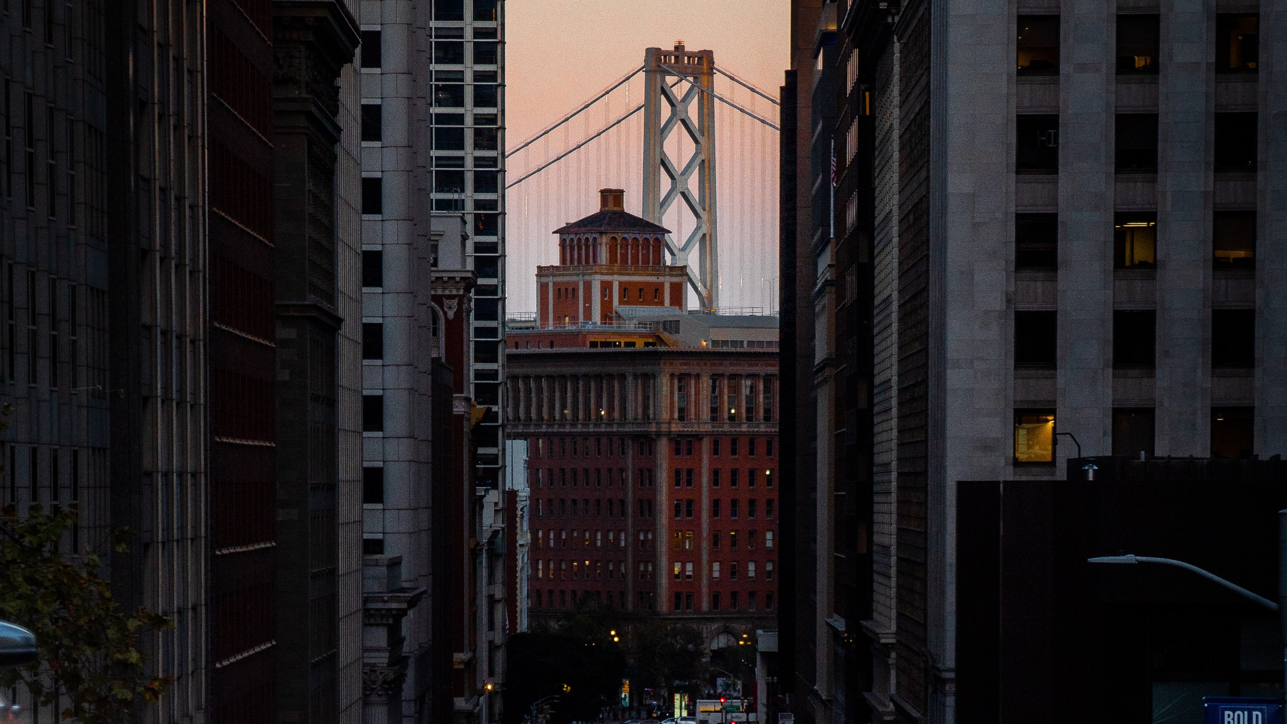 Обои городской район, город, улица, населенный пункт, метрополия в разрешении 2560x1440