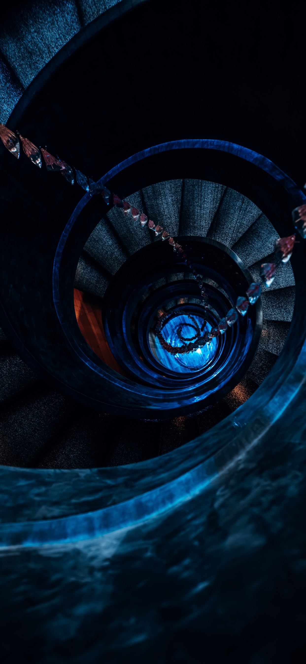 Обои синий, круг, спираль, небо, графический дизайн в разрешении 1242x2688