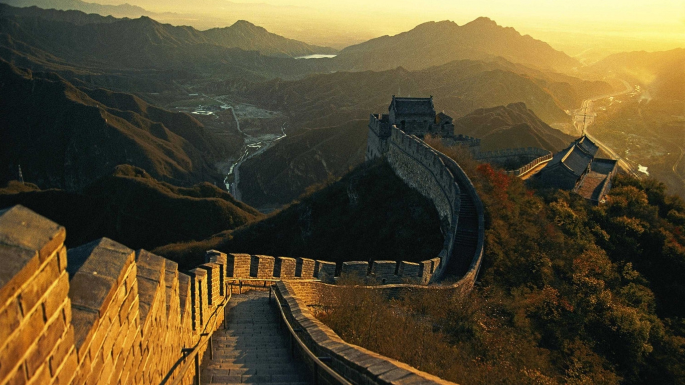 Обои великая Китайская стена, ориентир, гора, дорога, национальный парк в разрешении 1366x768