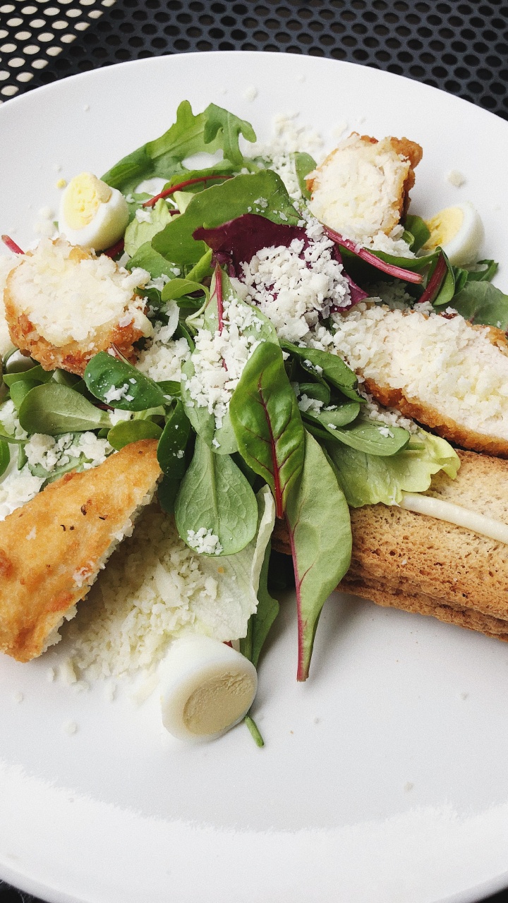 Обои салат Цезарь, листовой овощ, пища, Кулинария, ингредиент в разрешении 720x1280