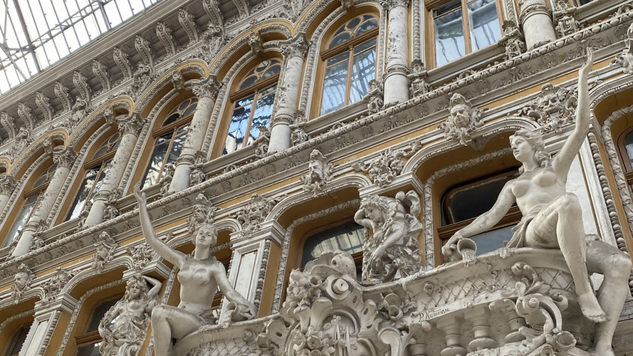 Обои Одесса, резьба по камню, классическая архитектура, архитектура, фасад в разрешении 1280x720