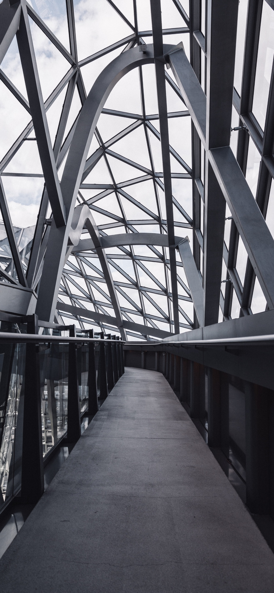 Обои Ферма, линия, воздушная линия, здание, симметрия в разрешении 1125x2436