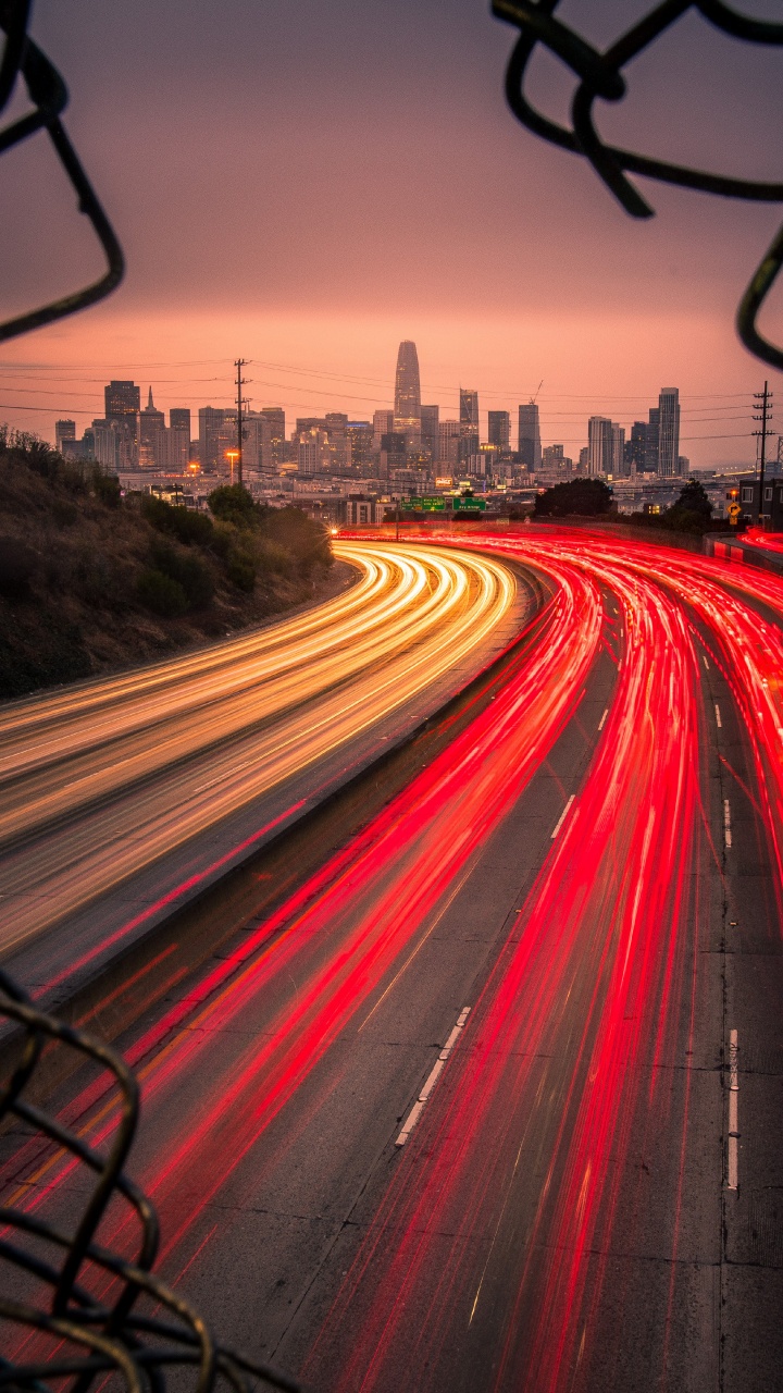 Обои свет, растение, здание, вышка, облако в разрешении 720x1280