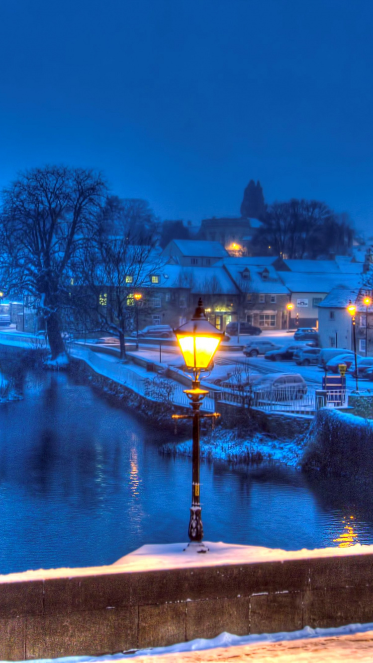 Обои зима, синий, вода, снег, ночь в разрешении 750x1334