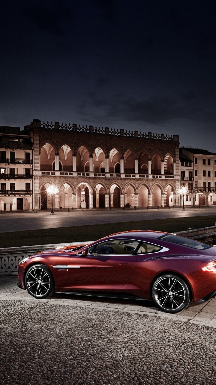 Обои Астон Мартин, авто, спорткар, aston martin vanquish, Астон Мартин дбс в разрешении 720x1280