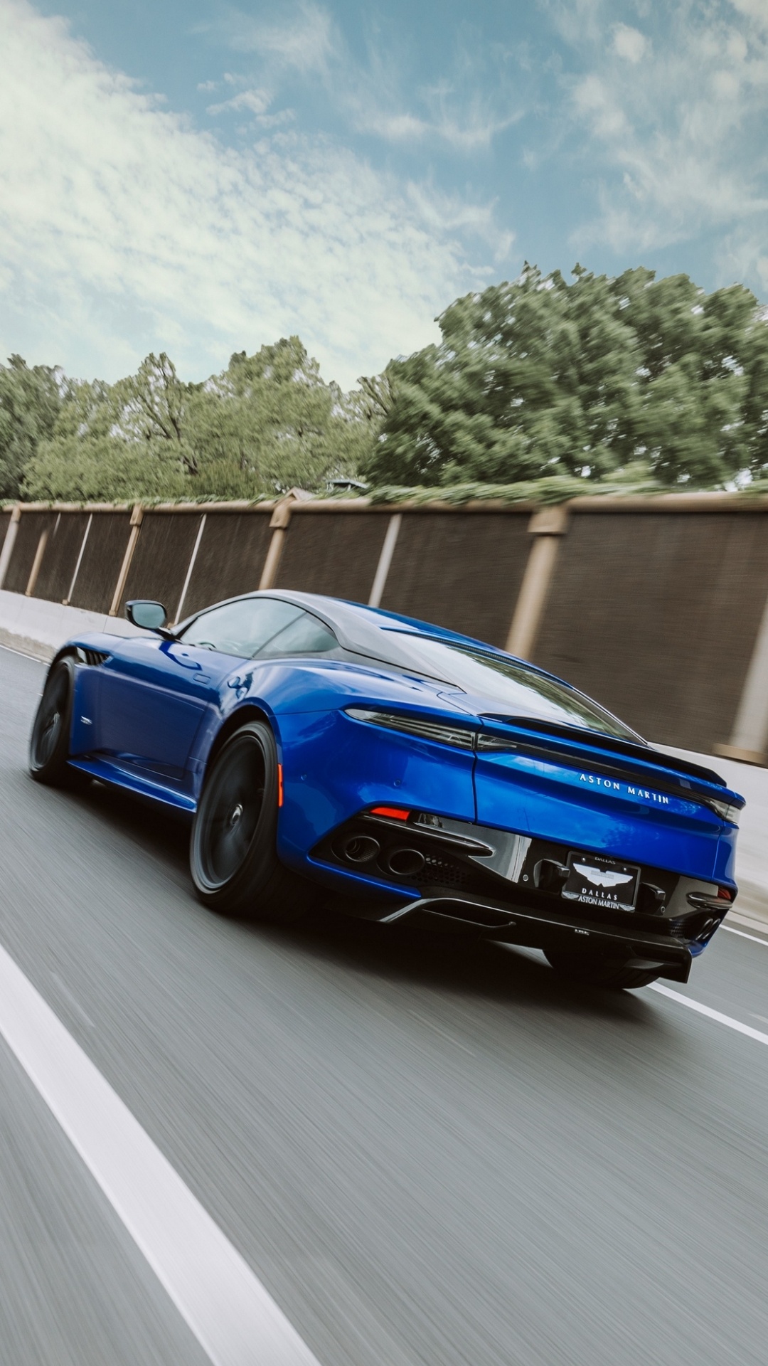 Обои Астон Мартин дбс, Астон Мартин, легковые автомобили, Астон Мартин вулкан, спорткар в разрешении 1080x1920