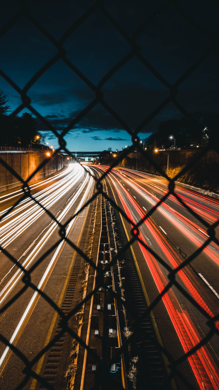 Обои свет, инфраструктура, дорога, транспорт, ночь в разрешении 750x1334