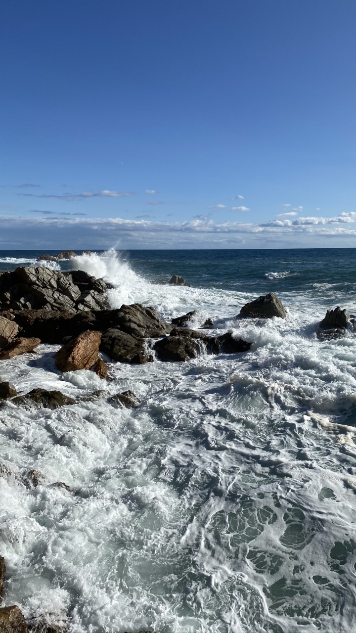 Обои море, побережье, вода, мыс, водоем в разрешении 720x1280