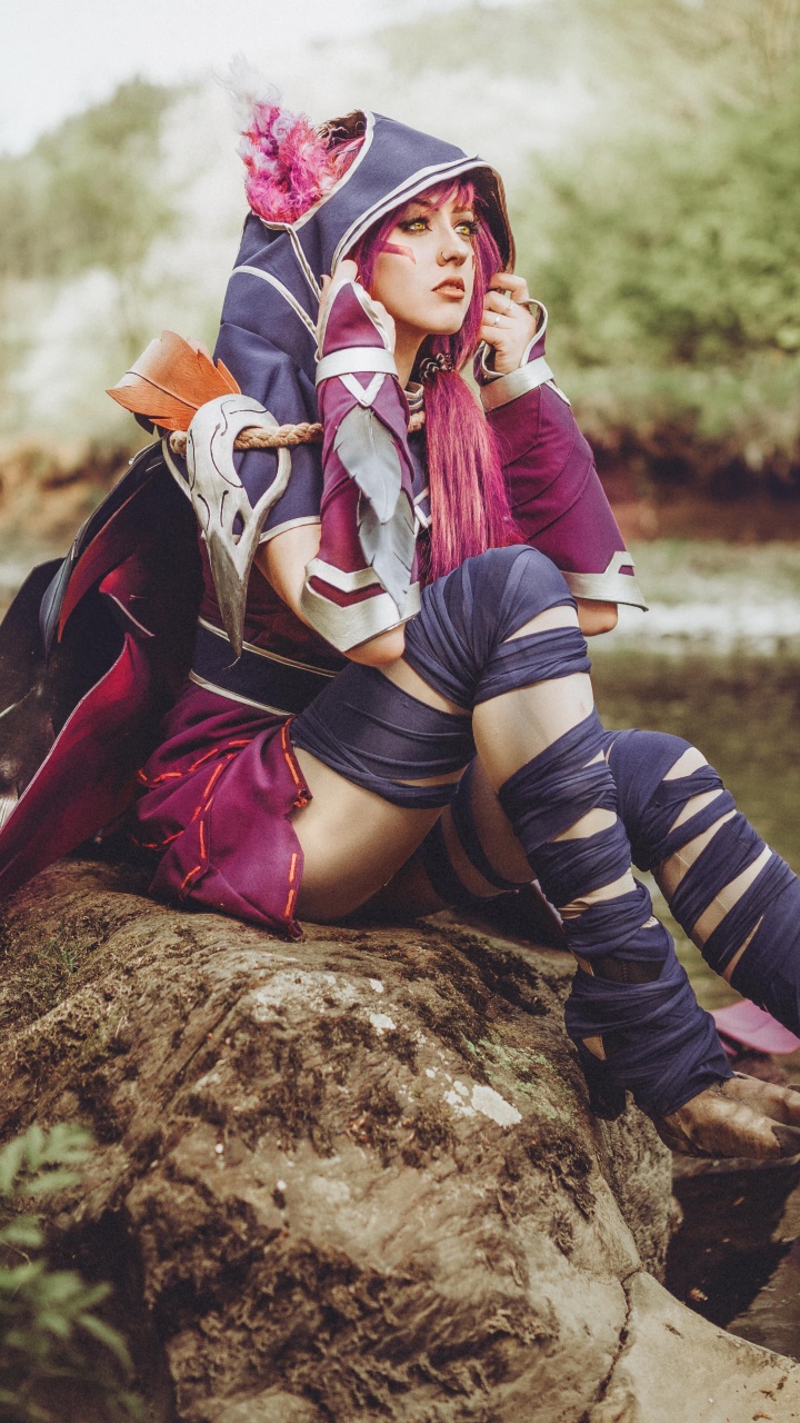 Обои косплей, Люди в природе, красота, дерево, верхняя одежда в разрешении 720x1280