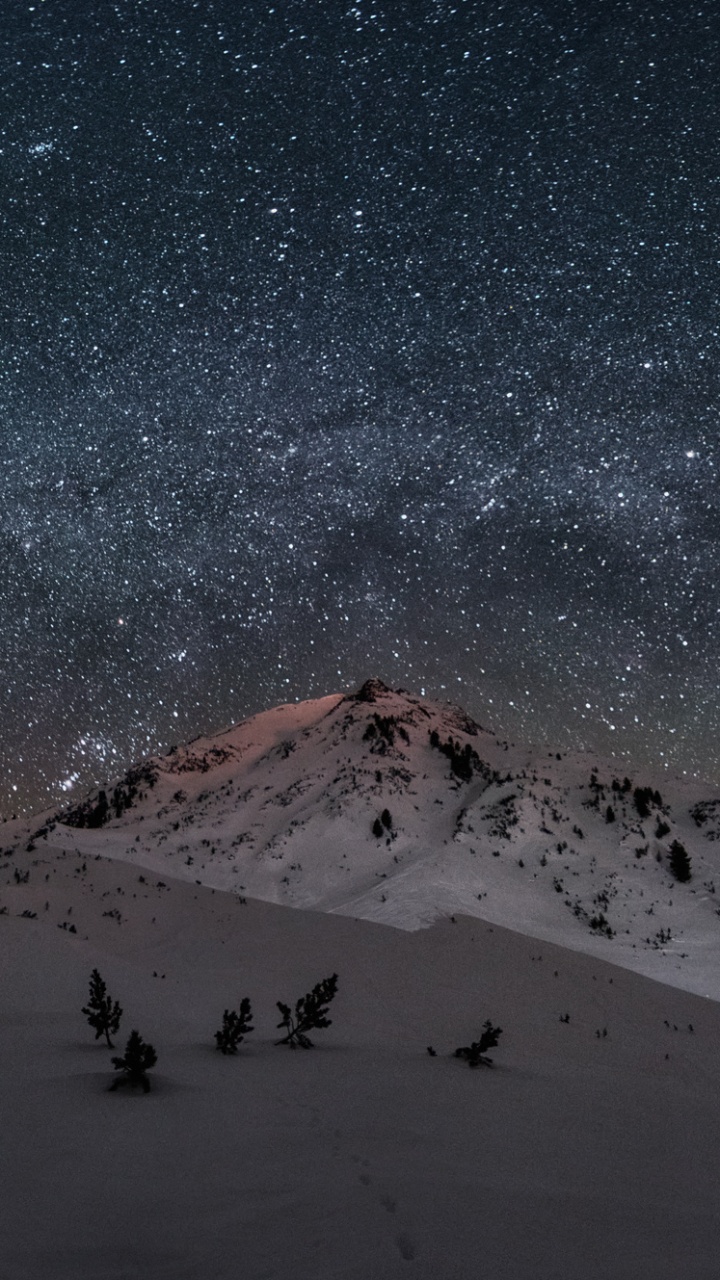 Обои звезда, ночное небо, ночь, астрономический объект, атмосфера в разрешении 720x1280