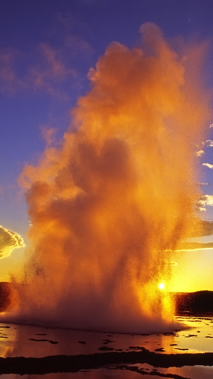 Обои йеллоустоунская кальдера, Большой Фонтан Гейзер, Утром Бассейн Славу, Гейзер, тепло в разрешении 720x1280