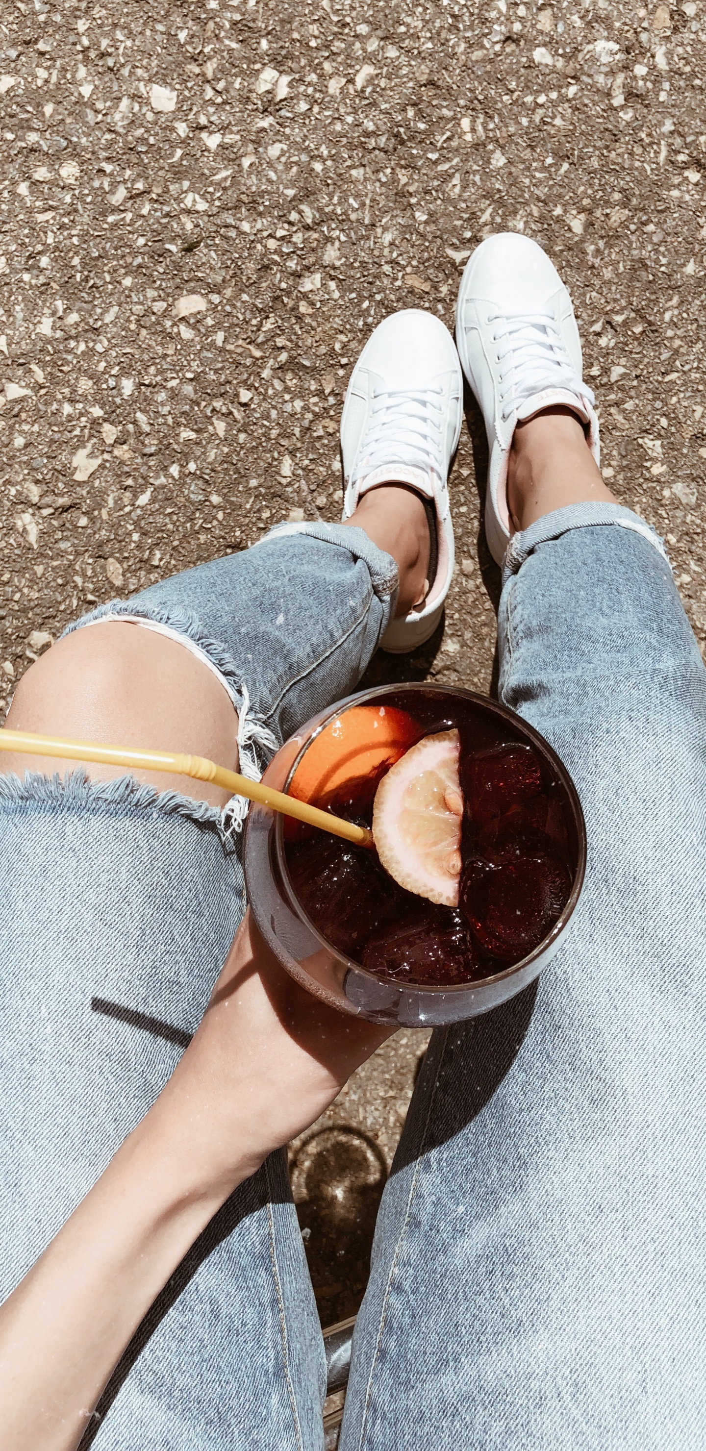 Обои открытый обуви, нога, человек, башмак, человеческая нога в разрешении 1440x2960