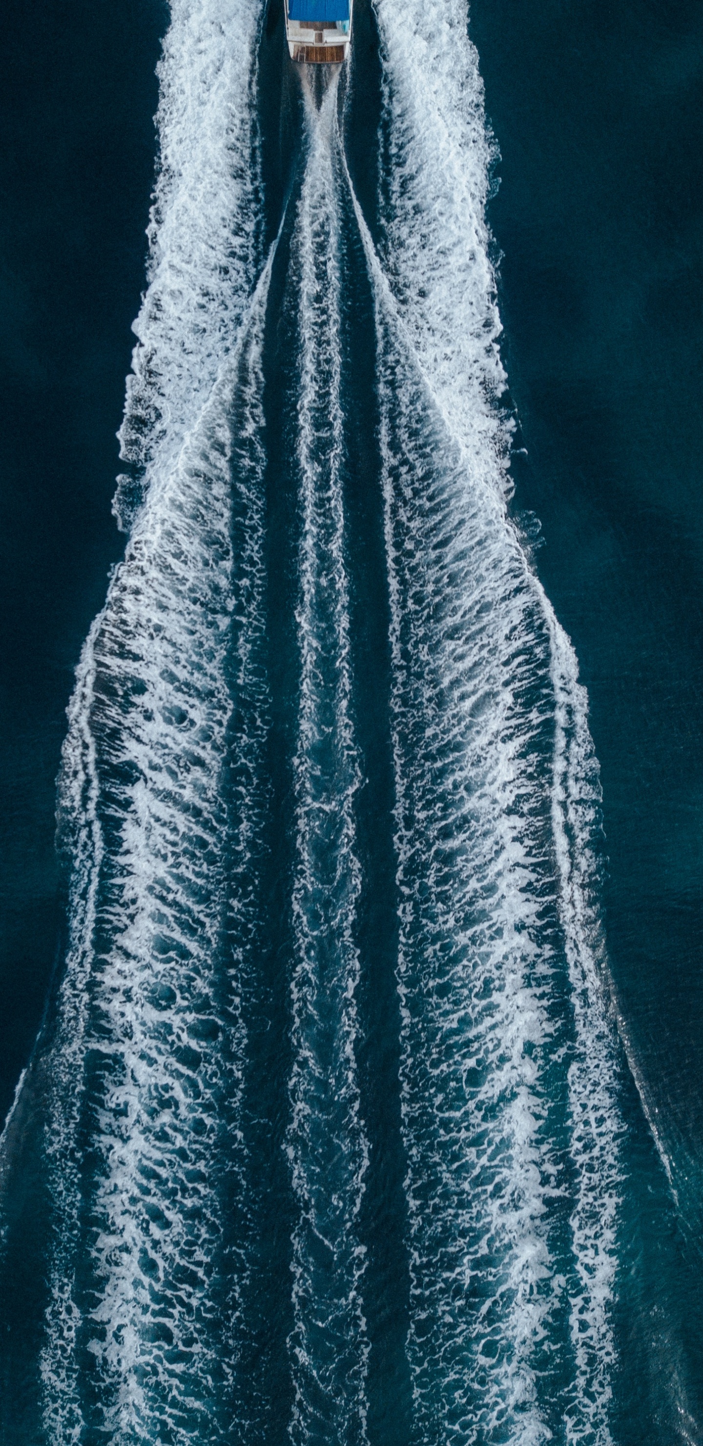 Обои яхта, синий, вода, зеленый, бирюза в разрешении 1440x2960