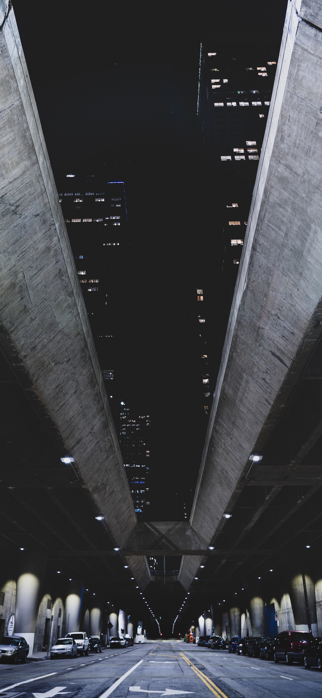 Обои Лос-Анджелес, ночь, архитектура, линия, инфраструктура в разрешении 1125x2436