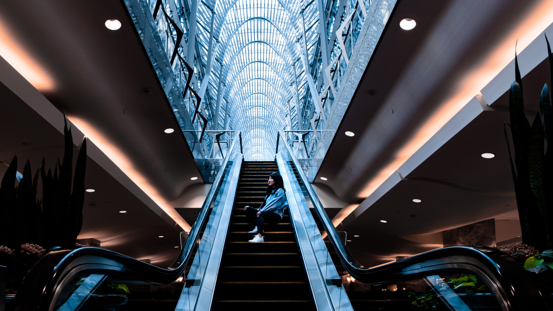 Обои небо, политическая теория, симметрия, линия, Метрополис М в разрешении 1920x1080