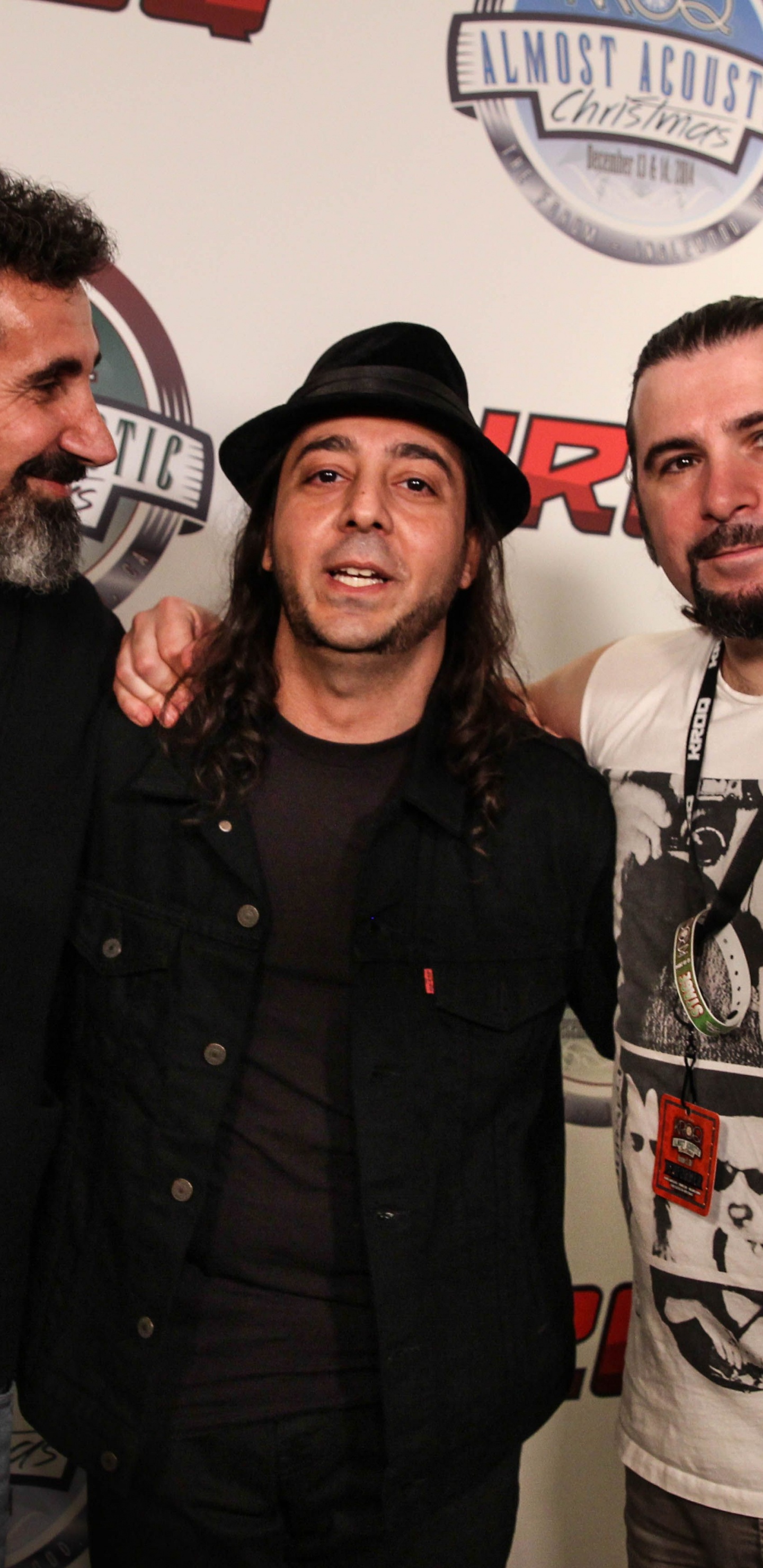 Обои вечеринка, событие, System Of A Down, очки, музыка в разрешении 1440x2960