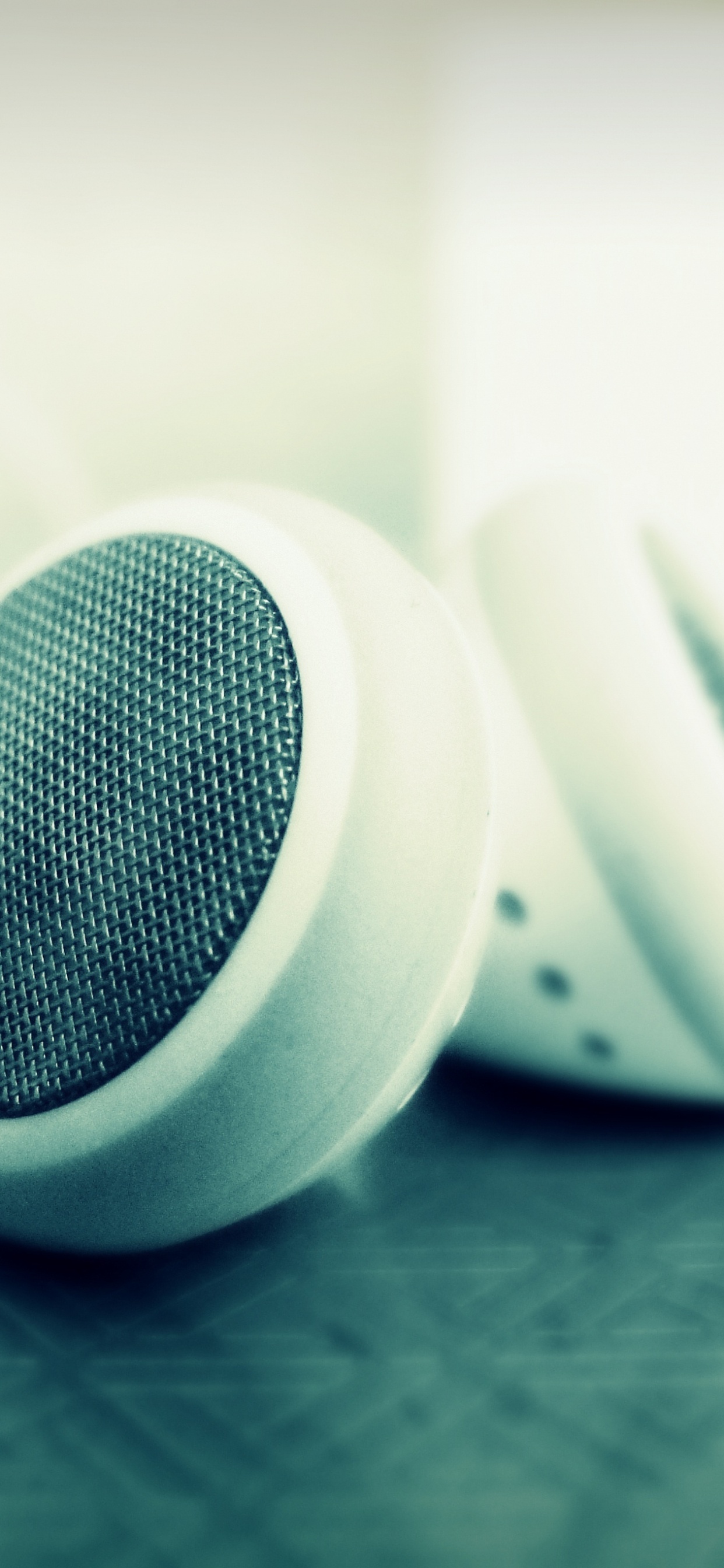 Обои наушники, звуковое оборудование, технологии, электронное устройство, крупный план в разрешении 1242x2688