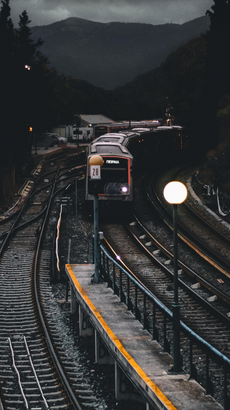 Обои железнодорожный транспорт, поезд, железнодорожный вокзал, трек, транспорт в разрешении 750x1334