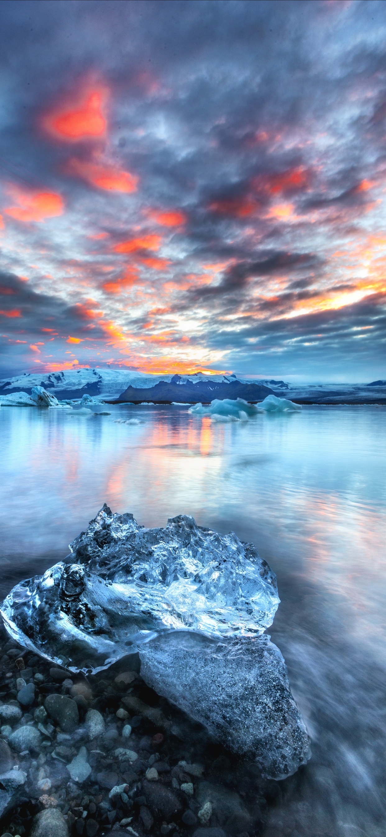 Обои смартфон, синий, облако, вода, природа в разрешении 1242x2688