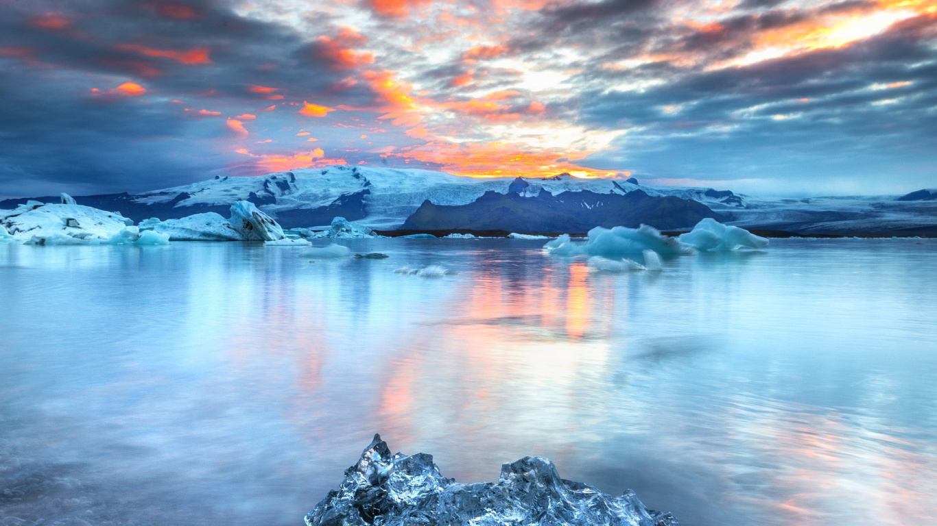 Обои смартфон, синий, облако, вода, природа в разрешении 1366x768