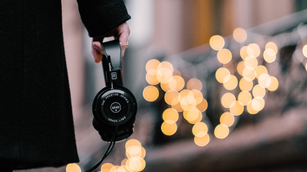 Обои наушники, звуковое оборудование, желтый, гаджет, технологии в разрешении 1280x720