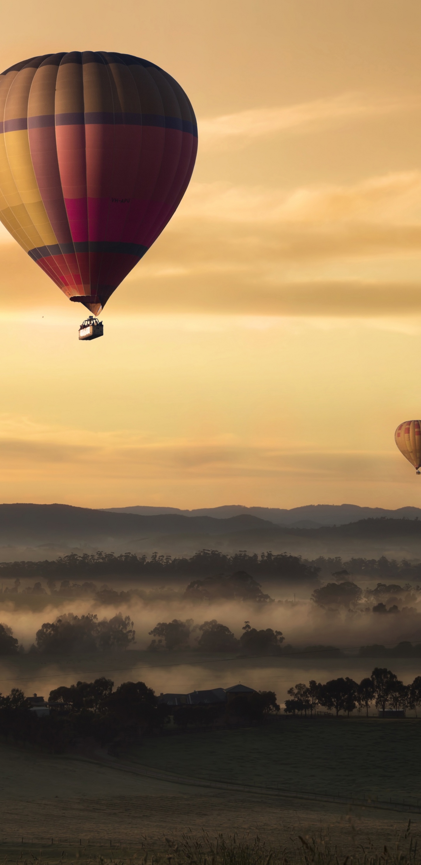 Обои воздушный шар, воздушный шарик, полеты на воздушном шаре, воздушные виды спорта, облако в разрешении 1440x2960