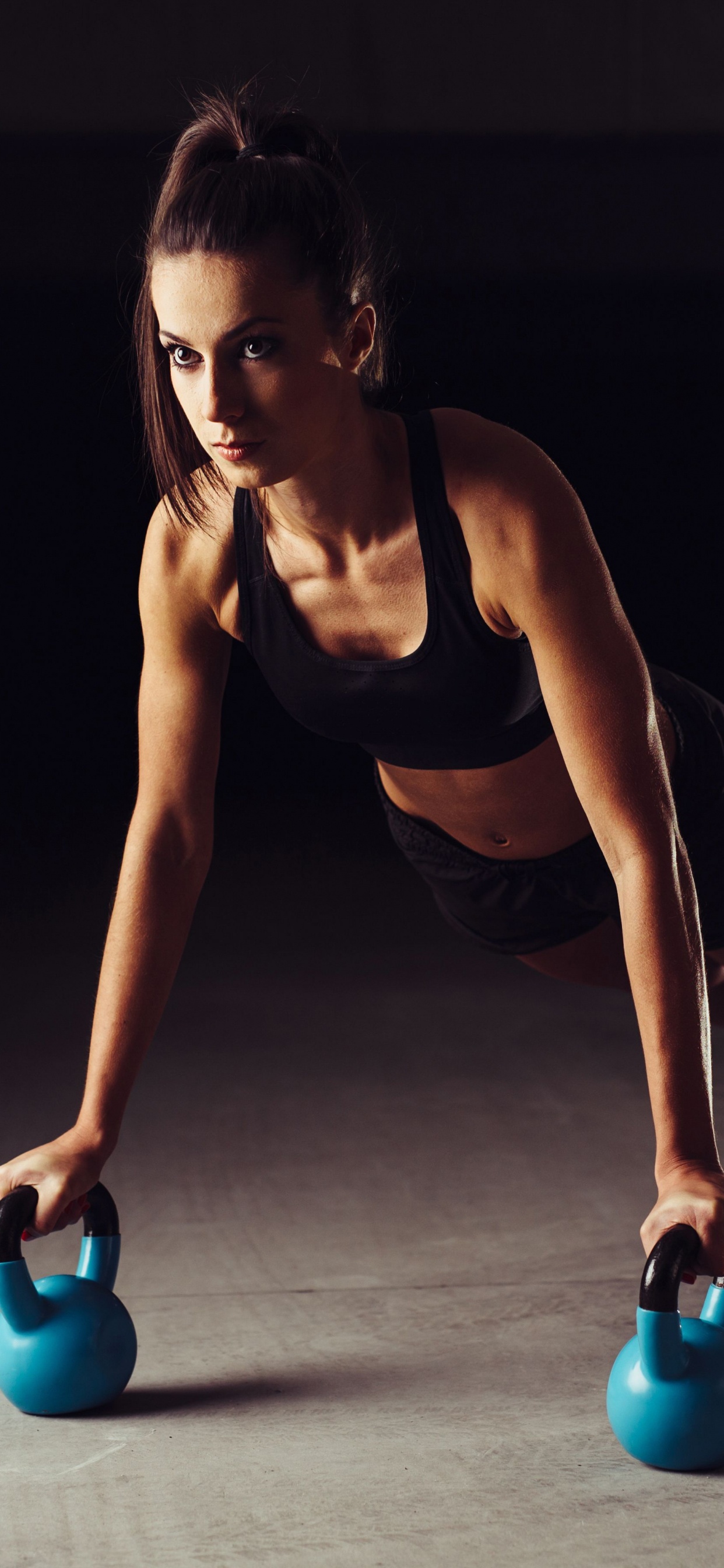 Обои гиря, упражнение, фитнесс центр, физическая подготовка, вес в разрешении 1242x2688