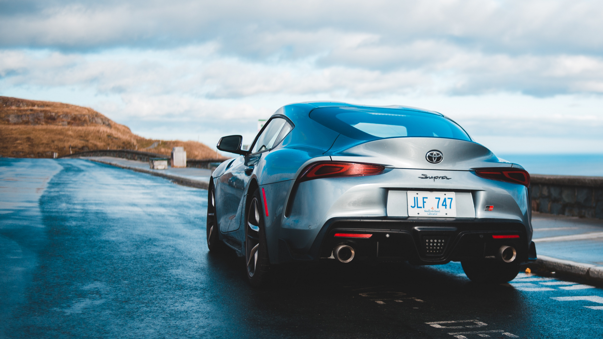 Обои спорткар, суперкар, личный роскошный автомобиль, автомобиль концепции, колесо автомобиля в разрешении 2560x1440