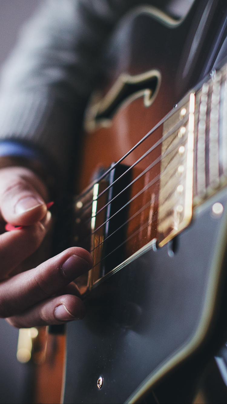 Обои гитара, акустическая гитара, электрогитара, басгитара, струнный инструмент в разрешении 750x1334