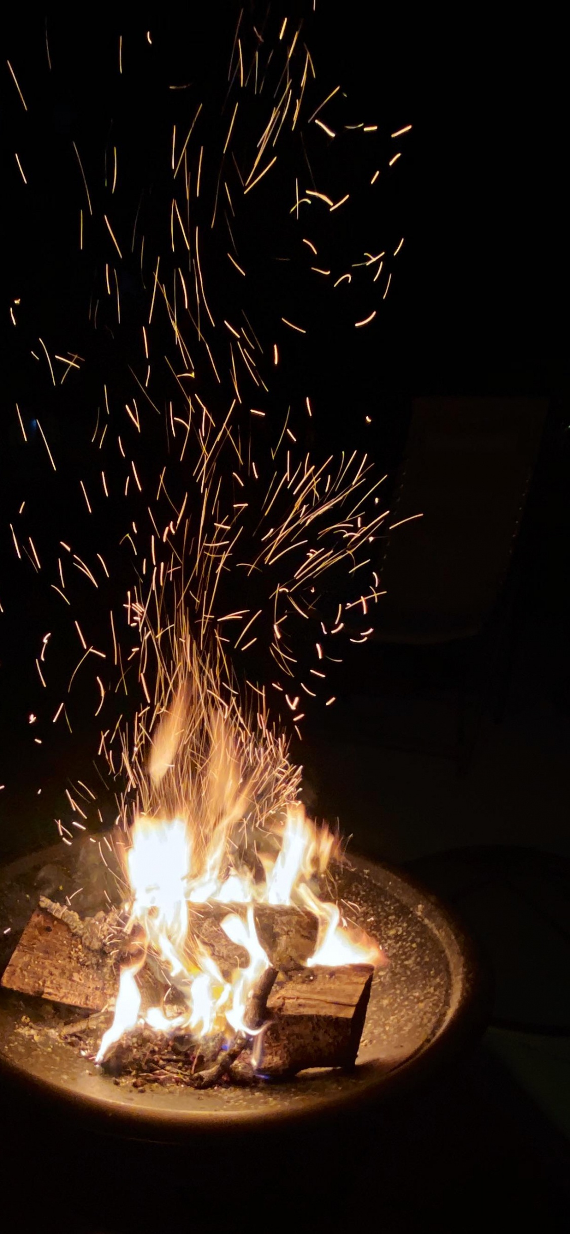 Обои тепло, статистика, огонь, пламя, газ в разрешении 1125x2436