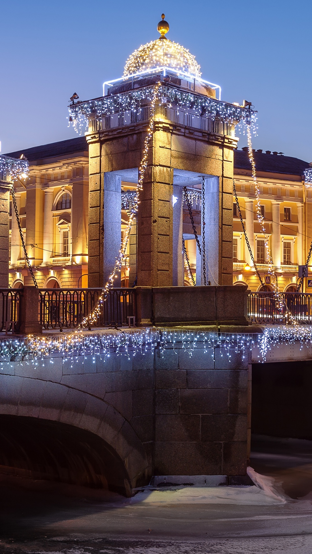 Обои мост, ориентир, ночь, дворец, достопримечательность в разрешении 1080x1920