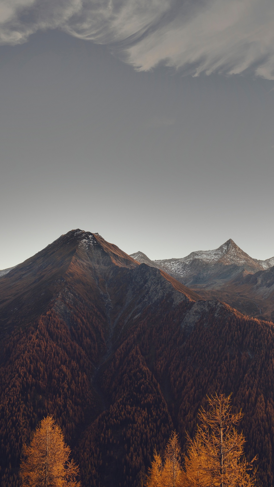 Обои гора, хребет, горный хребет, нагорье, горный рельеф в разрешении 1080x1920