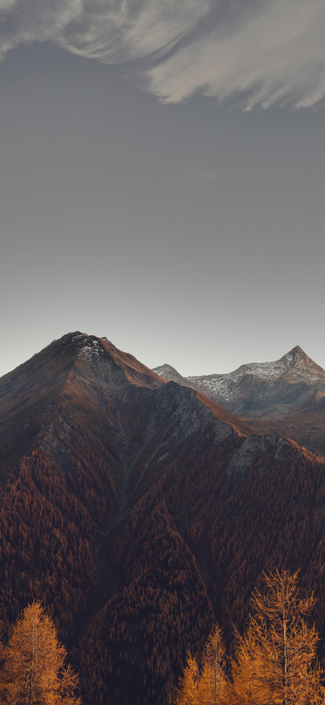 Обои гора, хребет, горный хребет, нагорье, горный рельеф в разрешении 1242x2688