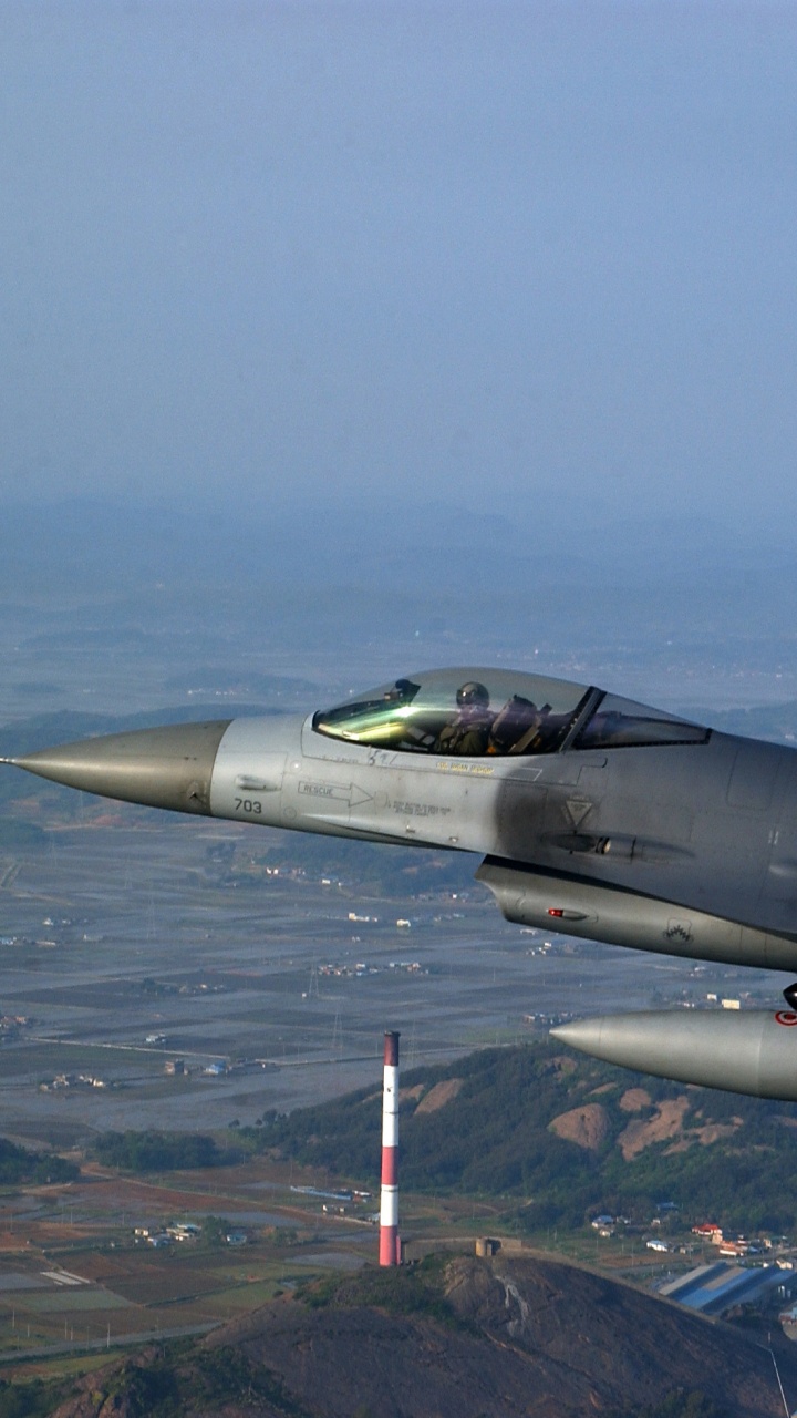 Обои самолеты, военный самолет, ВВС США, реактивный самолет, самолет в разрешении 720x1280