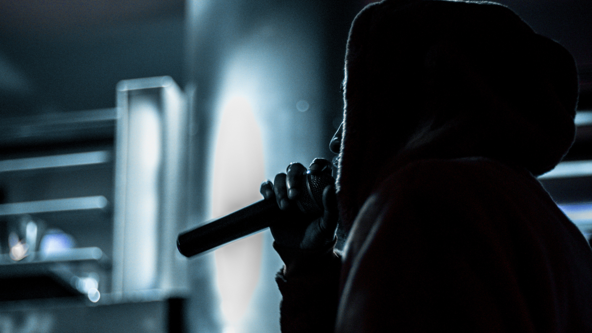 Обои свет, темнота, металл, такт, черный в разрешении 1920x1080