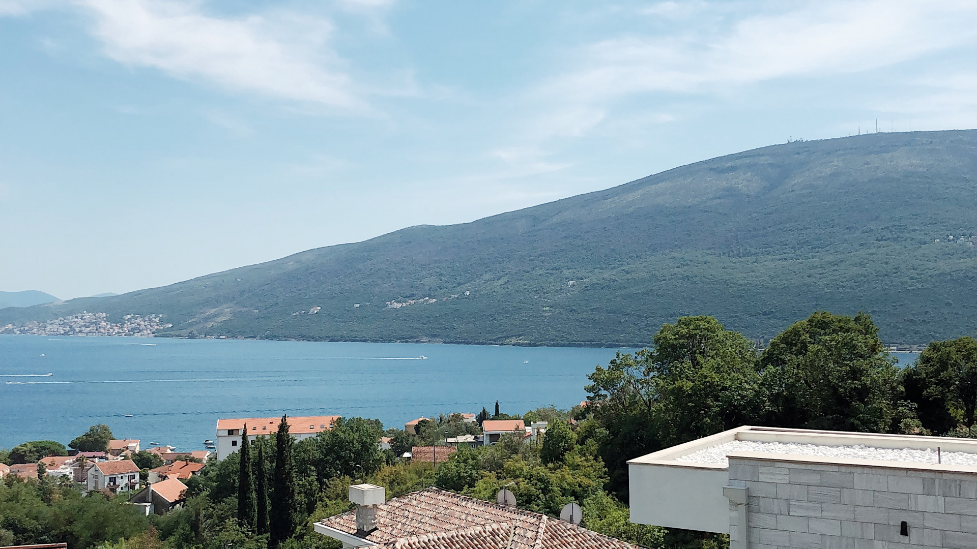 Обои недвижимость, нагорье, Хаус, крыша, холм в разрешении 1920x1080