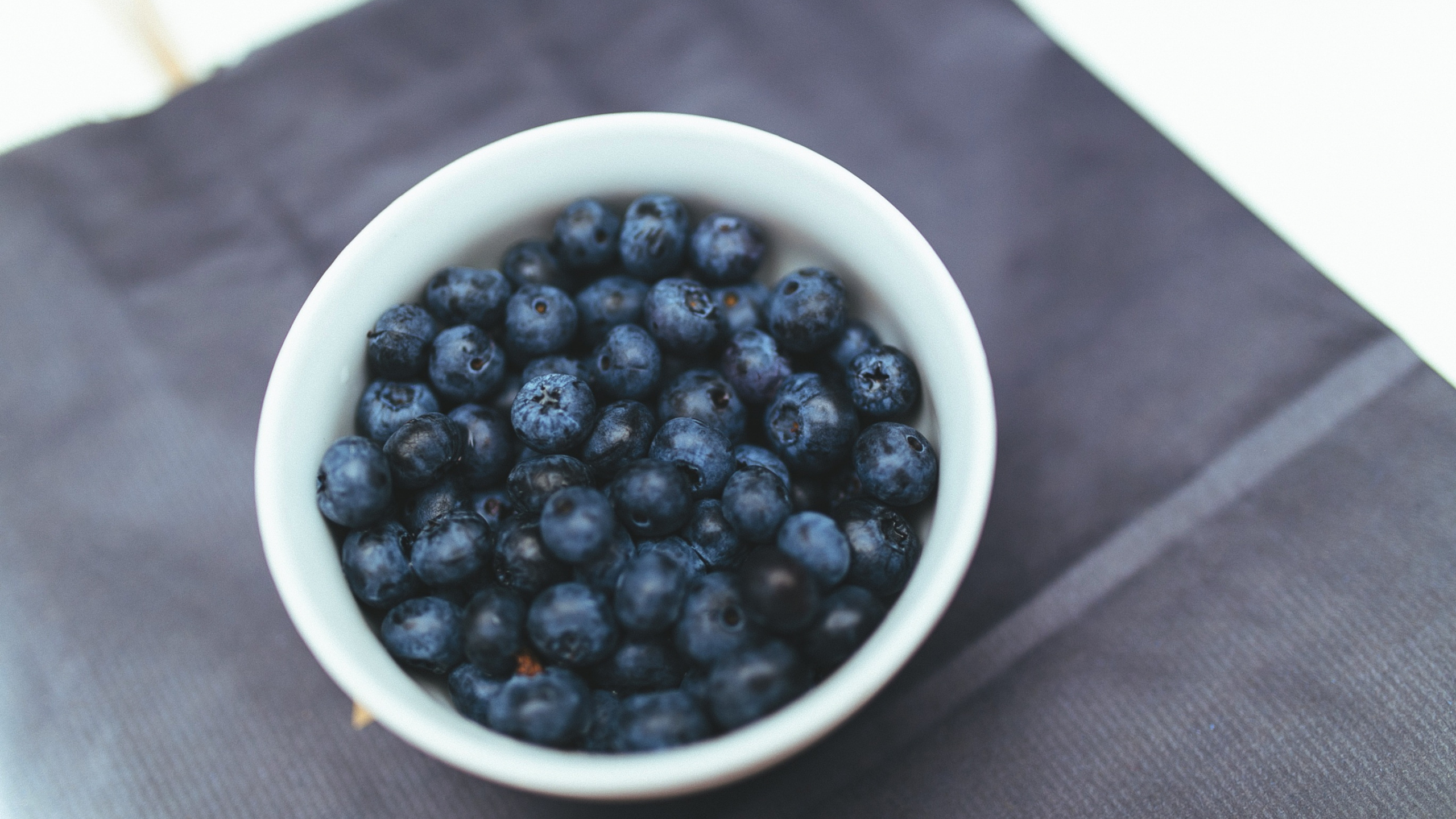 Обои Черника, ягоды, фрукты, пища, суперфуд в разрешении 2560x1440