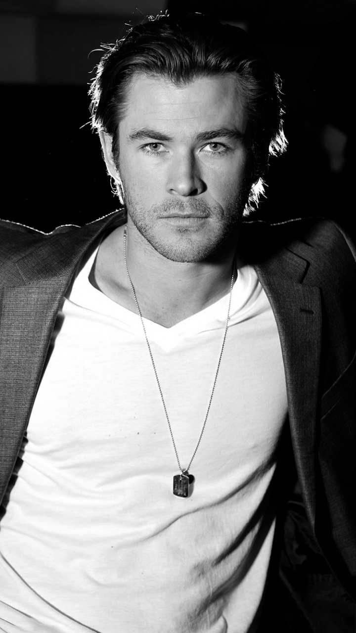 Обои Крис Хемсворт, ТОР, актер, черный, джентльмен в разрешении 720x1280