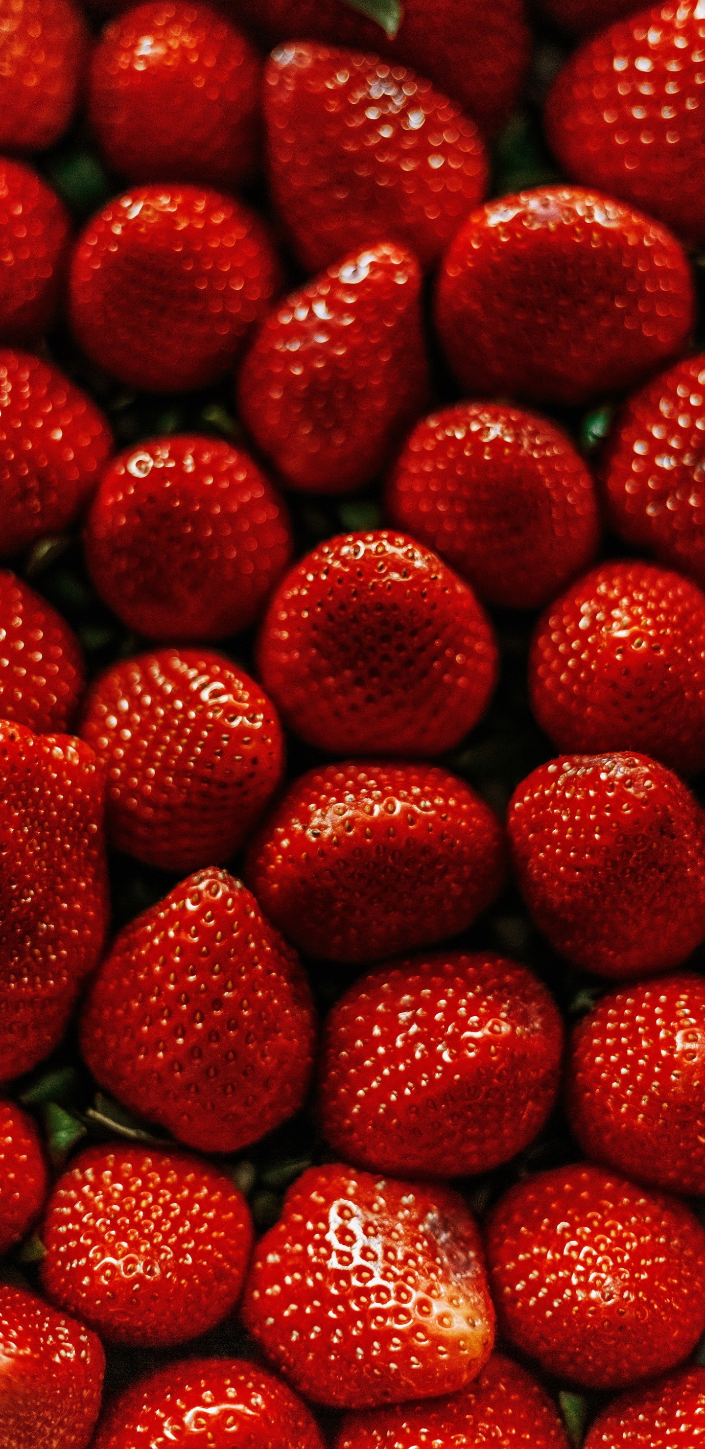 Обои клубника, клубнично-манговый смузи, пекарня, пектин для варенья, клубничные кексы в разрешении 1440x2960